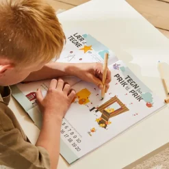 Aktivitetsbog med Lærerige Sjove Wacky Wonders Aktiviteter