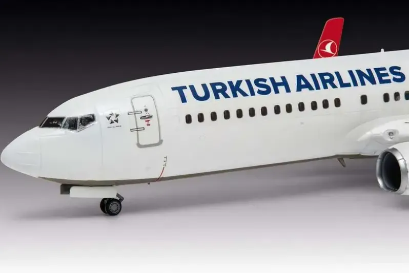 Boeing 737-800 "Turkish Airlines" 1:144