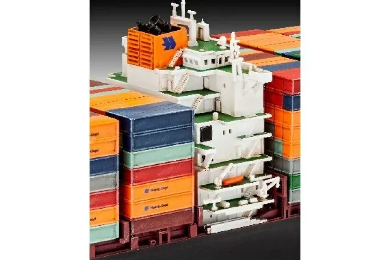 Container Ship COLOMBO EXPRESS