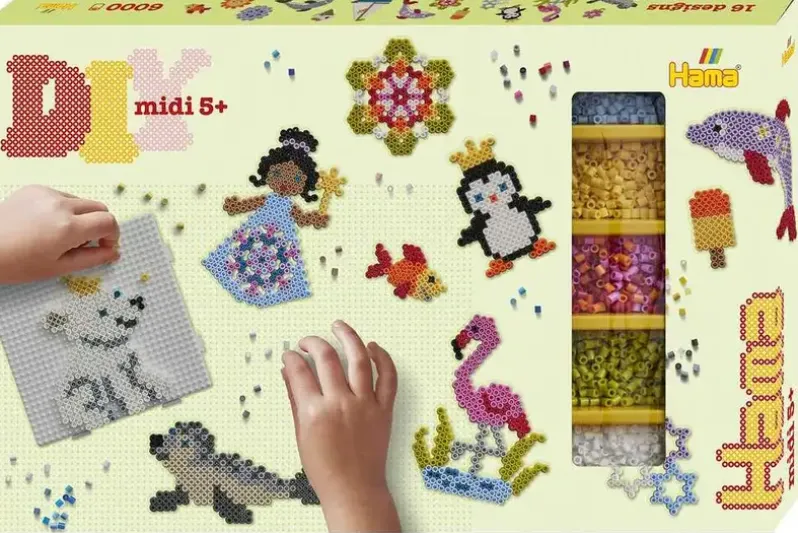 Hama gaveæske ca. 6.000 perler + 3 plader