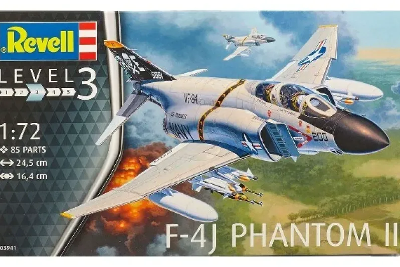 Model Set F-4J Phantom II