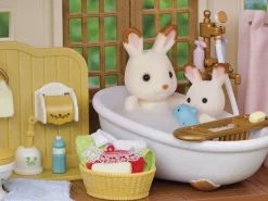 Sylvanian Families Byhus med Lys - med hemmeligt loftsrum