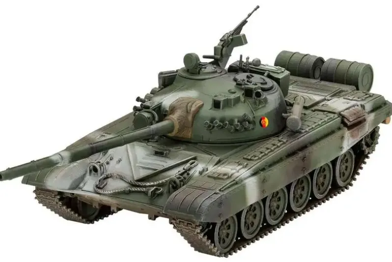 T-72 M1 1:72